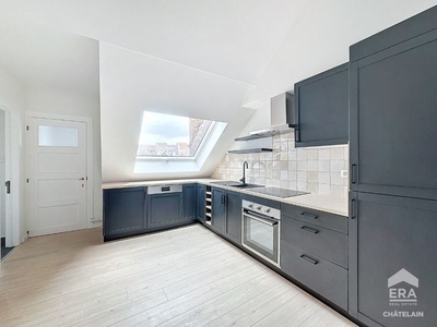 SCHAERBEEK - PRACHTIG DUPLEX MET 3 SLAAPKAMERS + TERRAS