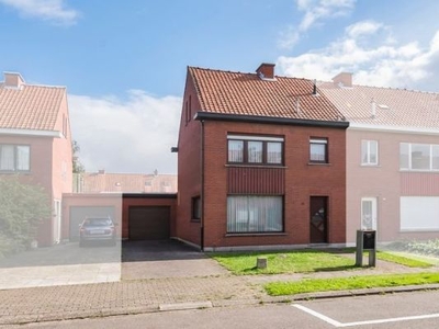 Uitstekend onderhouden HOB met garage