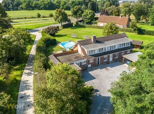 Charmante villa met buitenzwembad, tuin