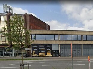 Kantoor van 155m² vlakbij de op- en afritten 