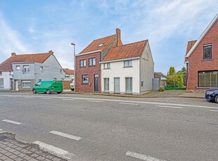 Knusse, te renoveren woning in Wielsbeke