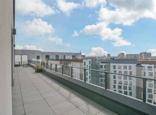 Prachtige penthouse -2 terrassen - nabij CORA-ROODEBEEK