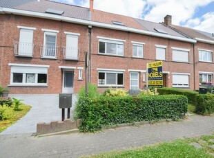 Te huur gezellige rijwoning met stadstuin in Zottegem