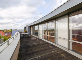 Uitzonderijke penthouse in hartje Brasschaat met ruim terra