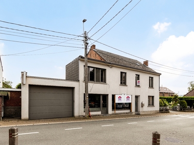 Huis met 3 slaapkamers + Winkel + Garage