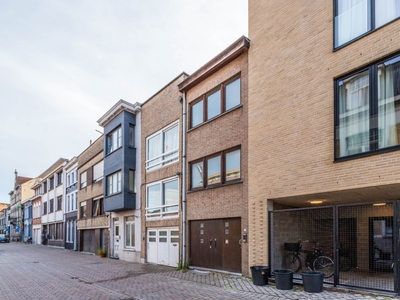 te renoveren woning met garage centrum Kortrijk