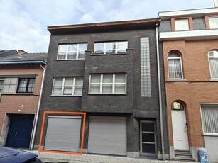 2 slaapkamer appartement met aparte garage