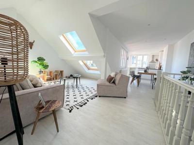 PARVIS SAINT GILLES © DUPLEX ± 160M² 3-4 CH BUR (POSS TERR)