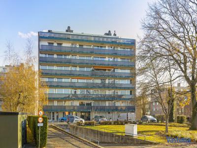 Lichtrijke penthouse met 1 slaapkamer en fantastisch terras