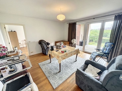 Mooi 1 slaapkamer appartement te huur, direct contact met de