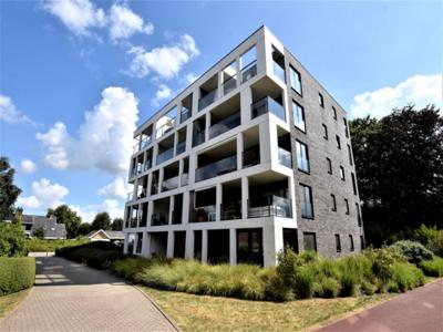 Instapklaar appartement met mooi zonneterras te Assebroek