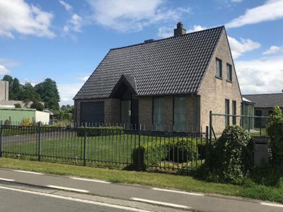 LANDELIJK GELEGEN WONING TE WAARSCHOOT