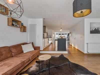 Loft (83m²) vlak bij tramverbinding in Deurne-Zuid