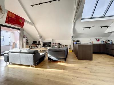 Ixelles - Penthouse with 2 bedrooms + 2 bathrooms + terrace