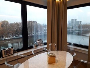 Appartement, entièrement rénové, superbe vue sur Meuse