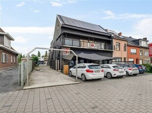 Charmant duplex-appartement met twee grote terrassen