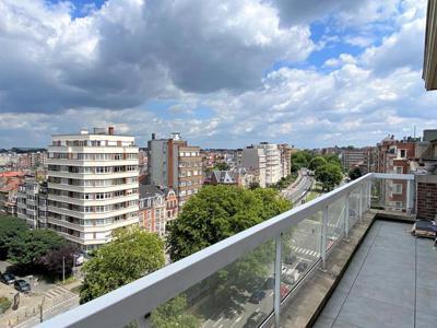 prachtig penthouse met terrassen tussen VUB en Pétillon