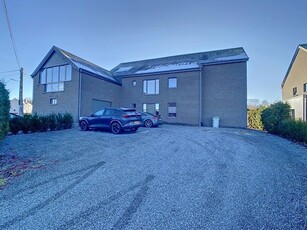 Superbe maison 3 chambres avec terrasse/jardin, garage - Aye