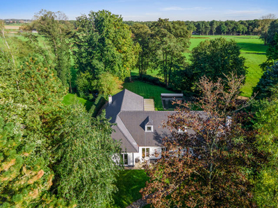 Gelijkvloerse villa met uniek vrij uitzicht op ca. 2036 m².