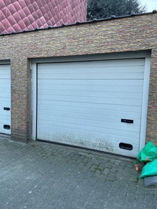 Gesloten garagebox in Strombeek-Bever