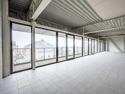 LIBRAMONT - KANTOREN ±145m² vlakbij de E411