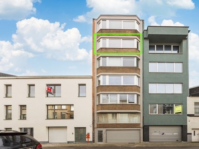 Lichtrijk appartementje (47 m²) in hartje Berchem!