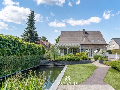 Luxueuze villa op zonrijk perceel (15a 35ca) te Beringen