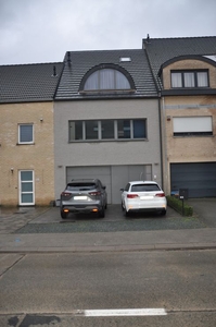 Mooie ruime woning te huur op een goede locatie in Merchtem