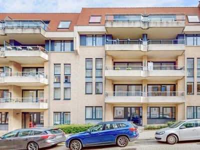 Penthouse appartement met 3 slaapkamers en terras!