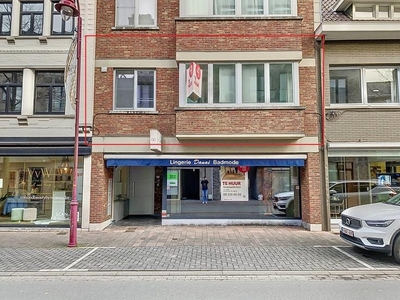 Ruim appartement met 2 slaapkamers op topligging in Aalter.