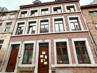 Sfeervol gerenoveerd appartement op een ideale locatie