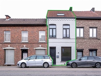 VOLLEDIG GEMEUBELDE WONING TE HUUR VOOR KORTE TERMIJN VLAKBI