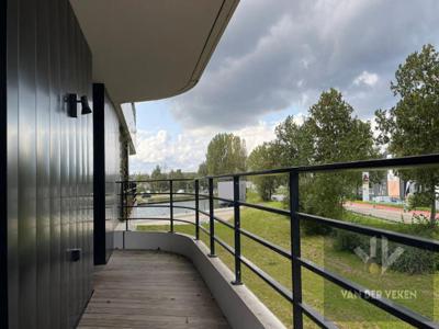 1 SLPK_APPARTEMENT MET TERRASZICHT NAAR HET WATER