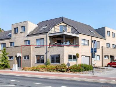 Gelijkvloers appartement met 2 verdiepingen en terras