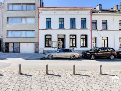 IMMEUBLE DE 1000 M2 DANS LE CENTRE DE BRAINE-L'ALLEUD