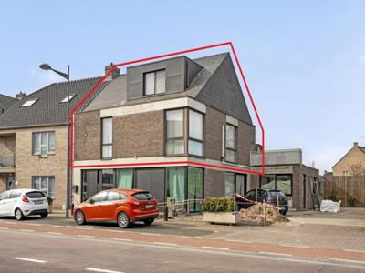 Ruim ingerichte duplex met 3 slaapkamers in centrum Kinrooi.