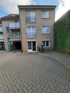 Appartement. Gelijkvloers. Te huur