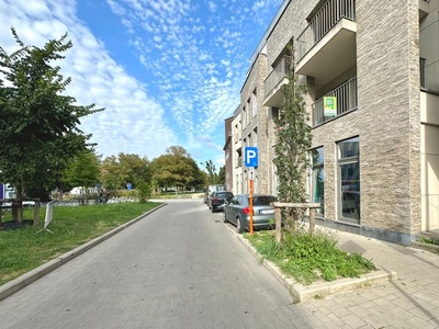 GEMEUBELD APPARTEMENT - 2 SLPS - 2 TERRASSEN - PARKING