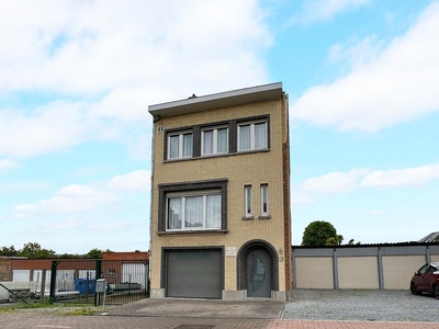 Te huur, instapklare woning met 3 slaapkamers en tuin in ...