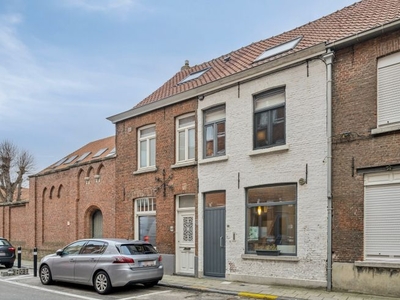 Verrassend ruime en energiezuinige woning te Brugge