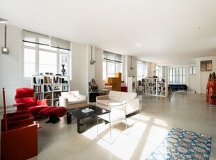 2 appartement (1ch - 2ch) aménagés en un loft de ± 281m²