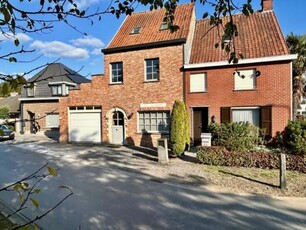 Charmante instapklare woning, 3 slpkrs, garage, tuin