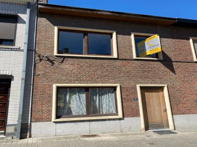 Centrum Zuun, charmante tweegevelwoning met tuin