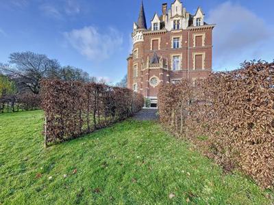 Superb flat in the Marnix Castle