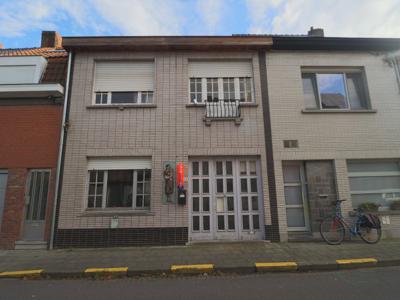 Unieke renovatiewoning met 1001 mogelijkheden!