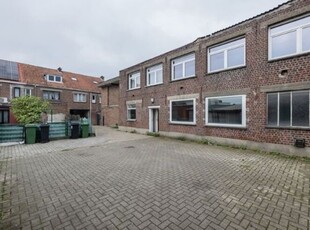 Alost, elegante woning van 600 m² met patio van 203 m²