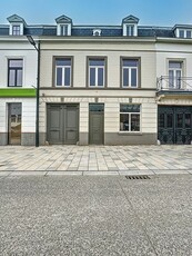 Pand te huur aan het Marktplein te Sint-Lievens-Houtem