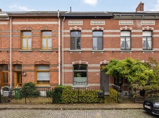 PRACHTIG GERENOVEERDE WONING IN HARTJE MARIABURG