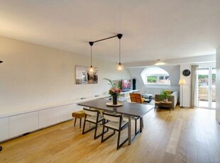 Prachtige penthouse op toplocatie te Laken