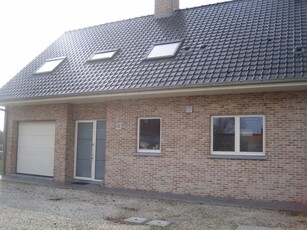 Mooie ruime villa met 4 slaapkamers!